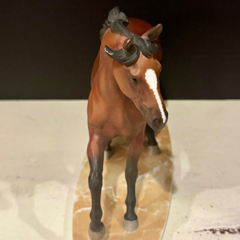 Lenox Majestic Brown Horse Sculpture - Picture 2 of 4